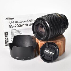 Nikon AF-S DX Zoom-NIKKOR 55-200mm f/4-5.6G ED Zoom Lens w/Hood MINT